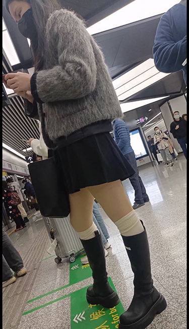 10022307884