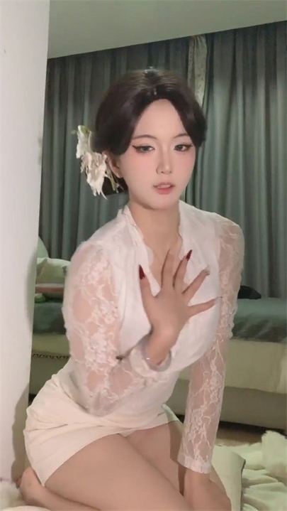 抖音颜值嫩妹【梧桐树】绿茶脸好身材，搓奶自慰，奶圆逼粉 38V 2小时 2.11G